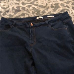 Jeans! Kensie Woman’s dark denim jeans
